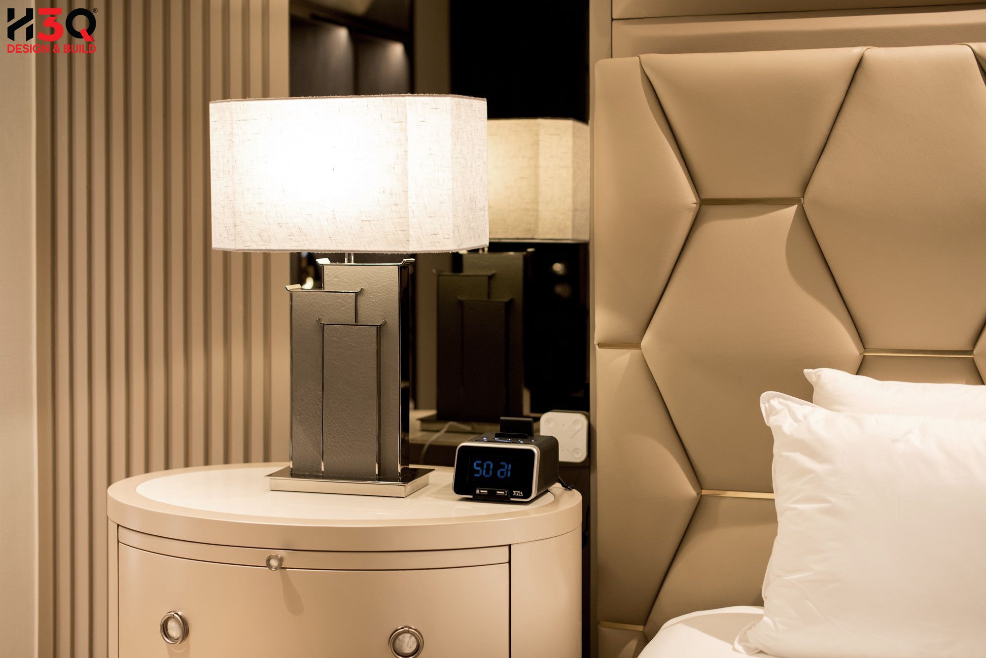 Click vào khung hình để xem ảnh full size