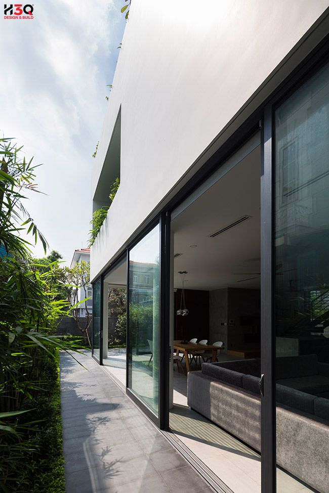 Click vào khung hình để xem ảnh full size