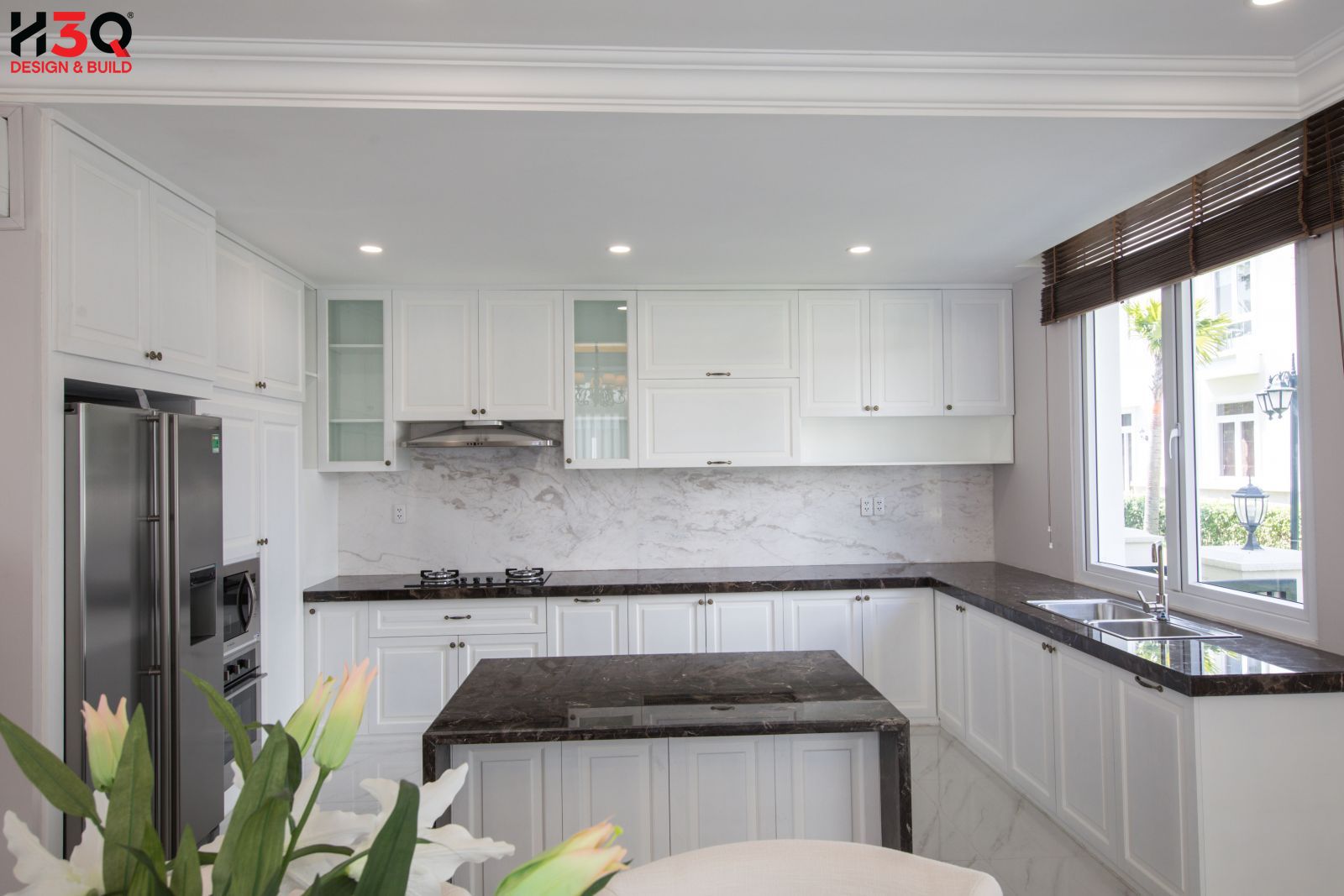 Click vào khung hình để xem ảnh full size