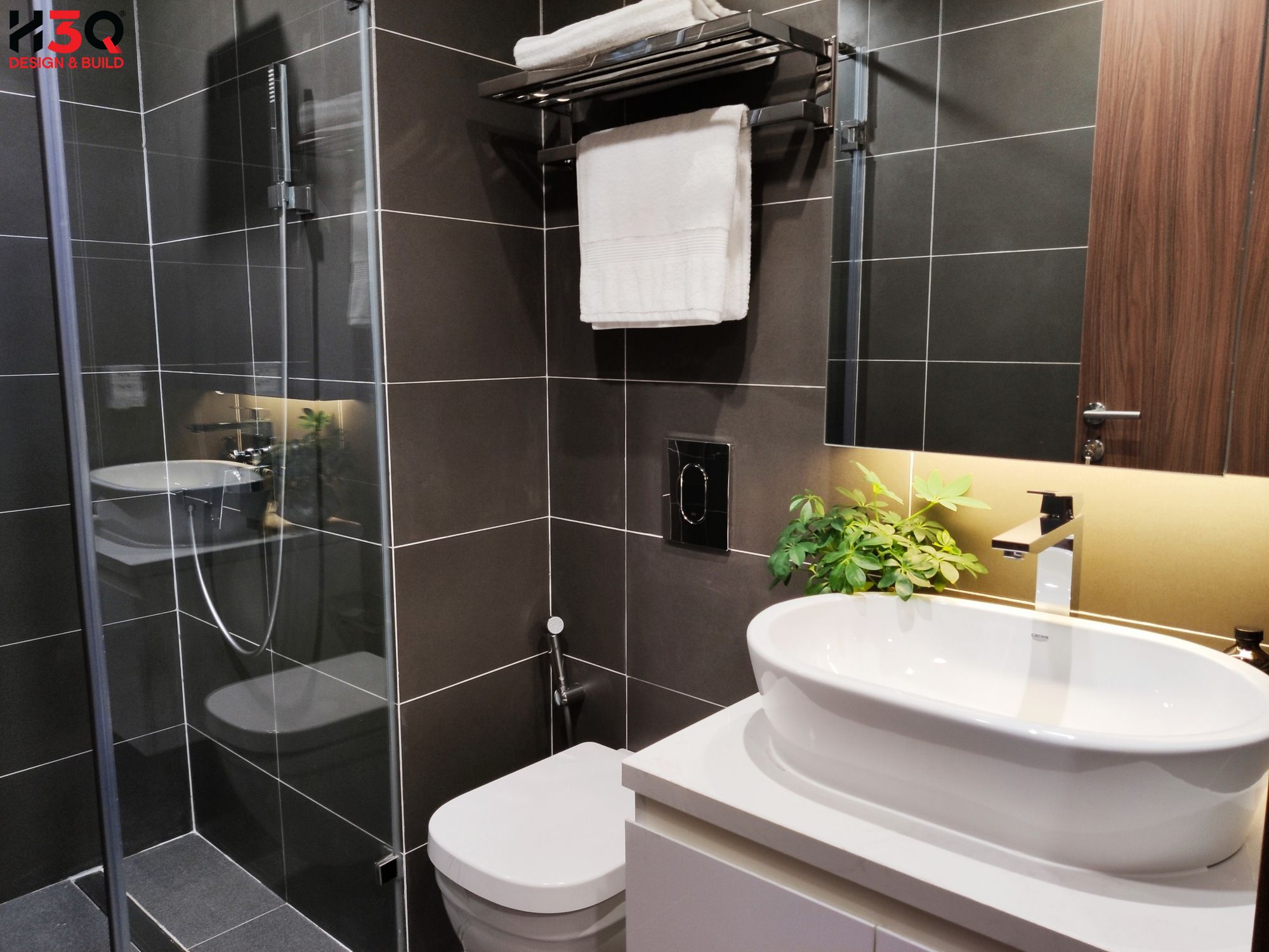 Click vào khung hình để xem ảnh full size