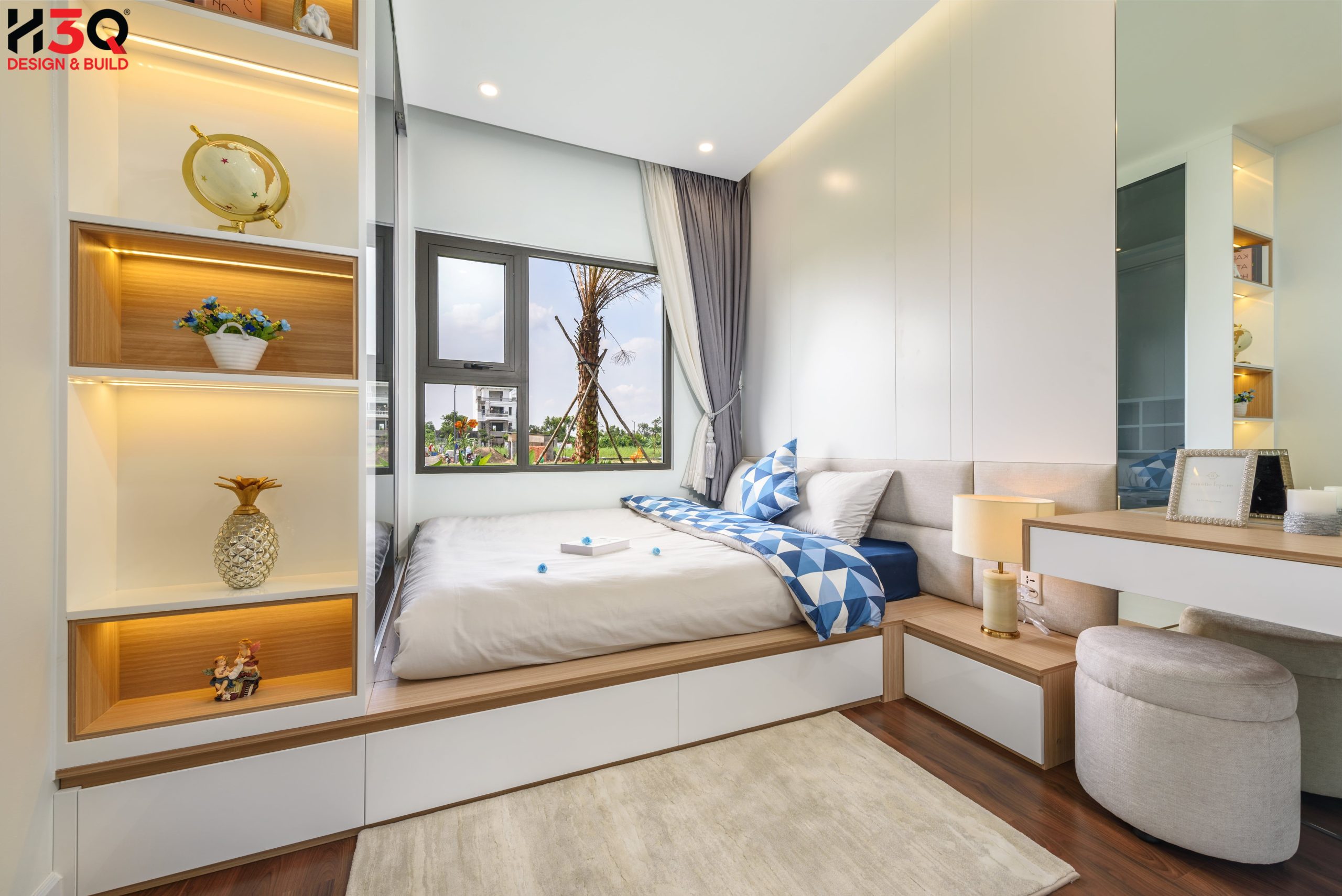 Click vào khung hình để xem ảnh full size