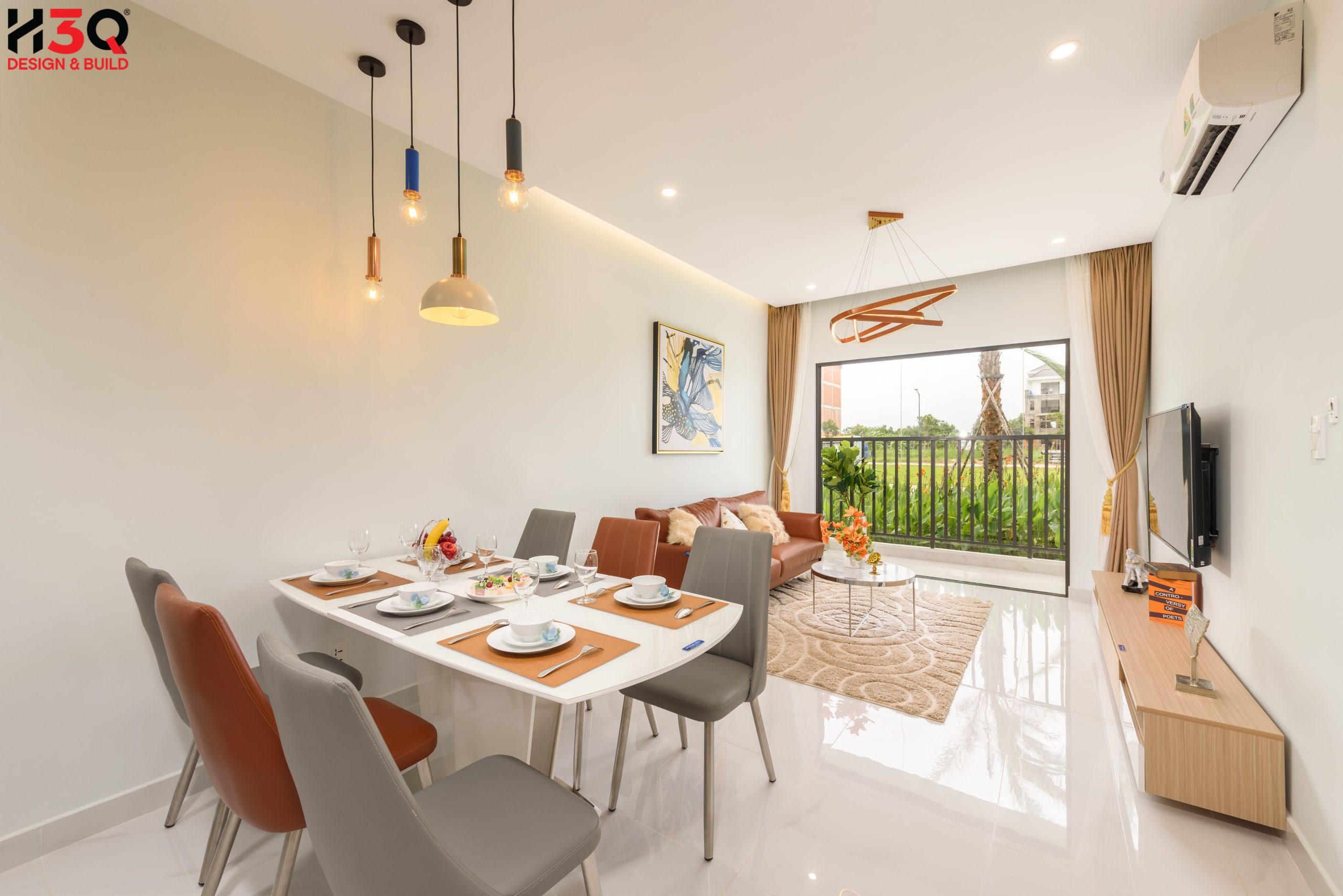 Click vào khung hình để xem ảnh full size