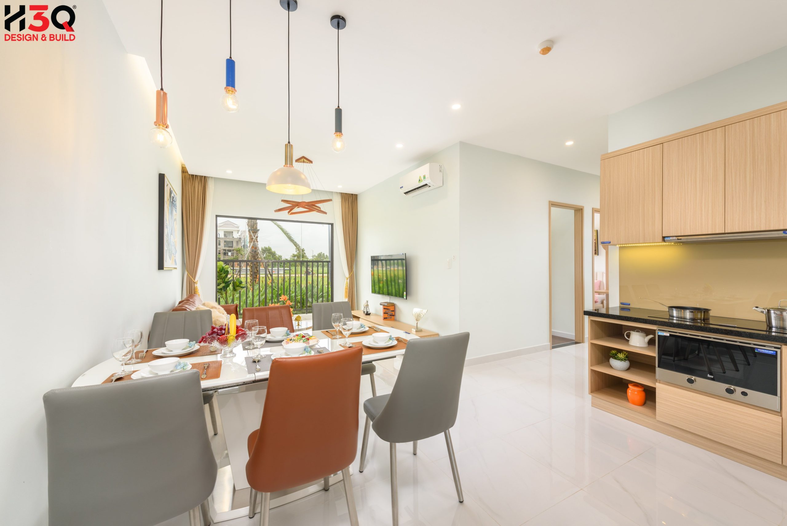 Click vào khung hình để xem ảnh full size