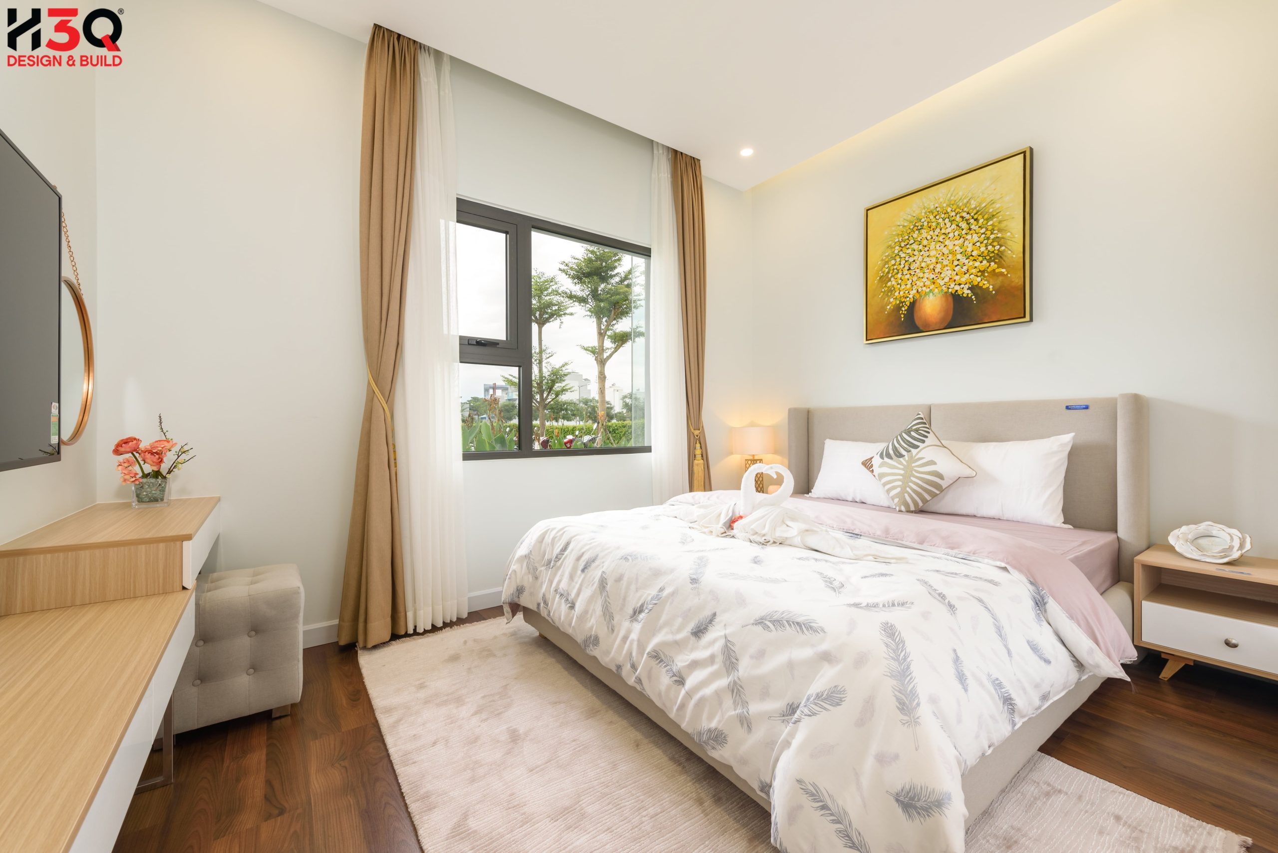 Click vào khung hình để xem ảnh full size