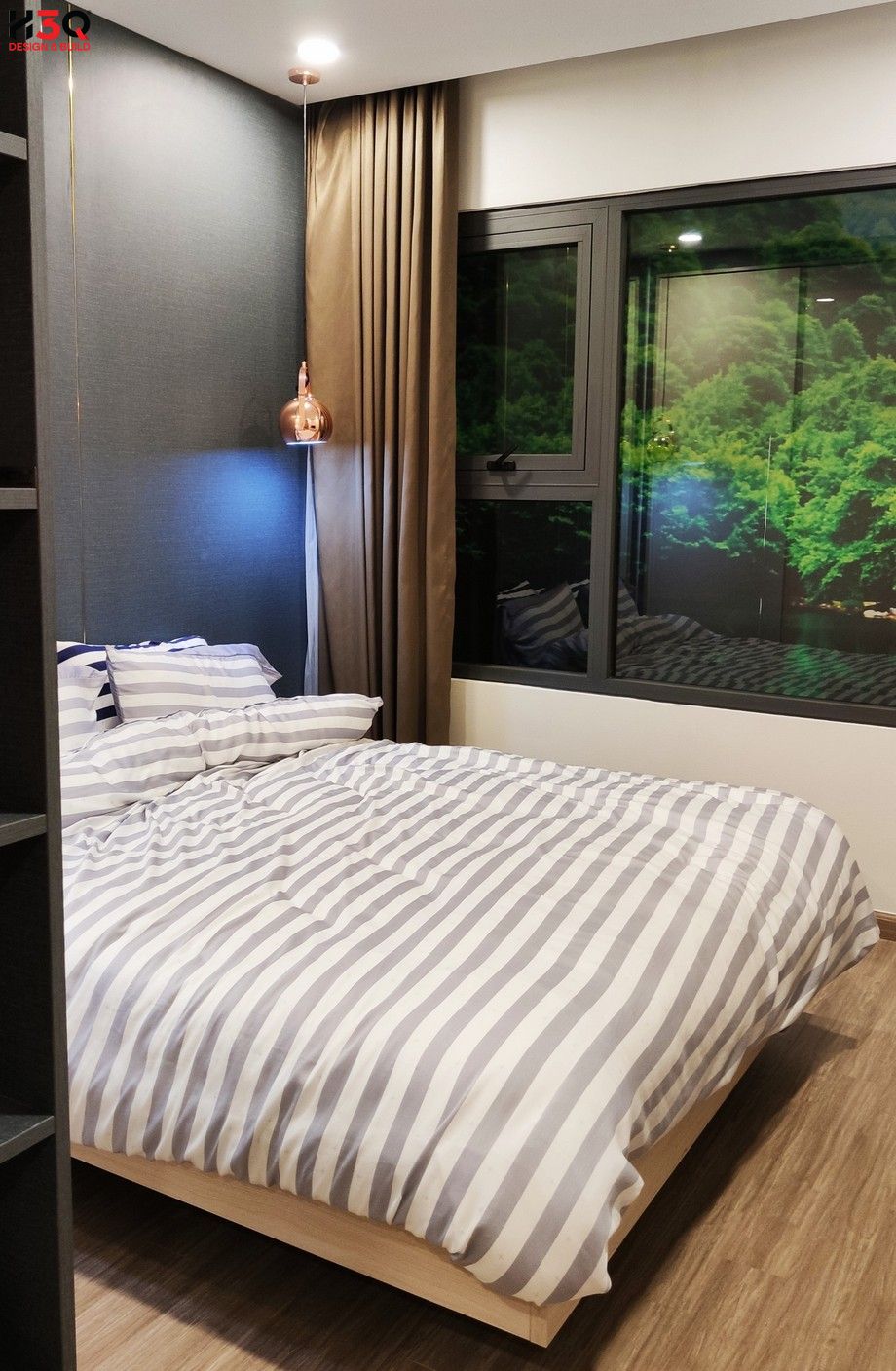 Click vào khung hình để xem ảnh full size