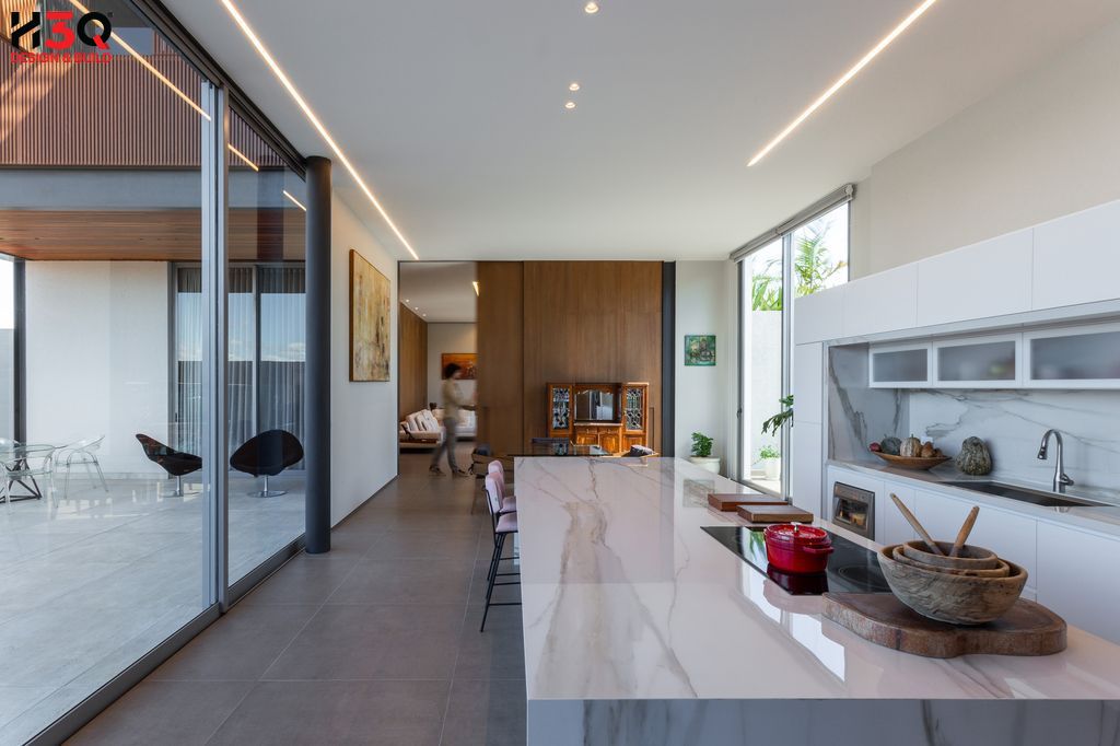 Click vào khung hình để xem ảnh full size Click vào khung hình để xem ảnh full size