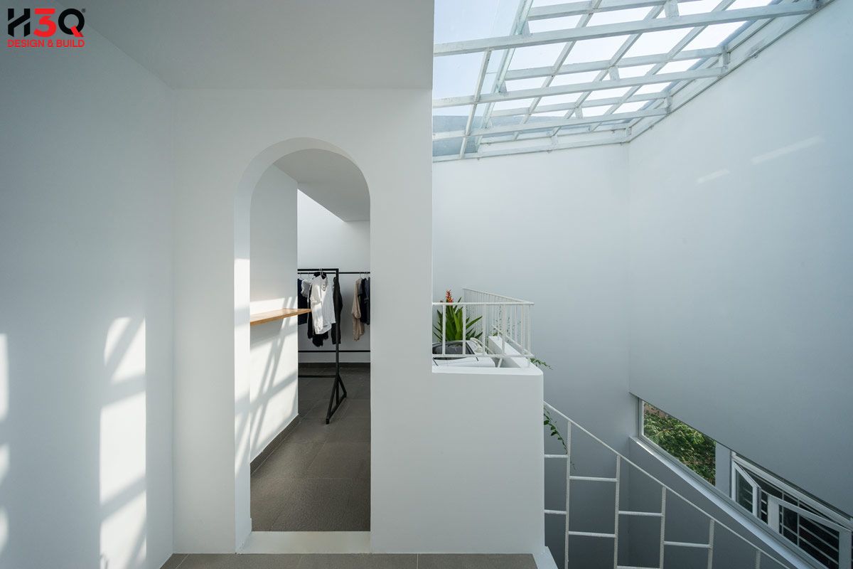 Click vào khung hình để xem ảnh full size Click vào khung hình để xem ảnh full size