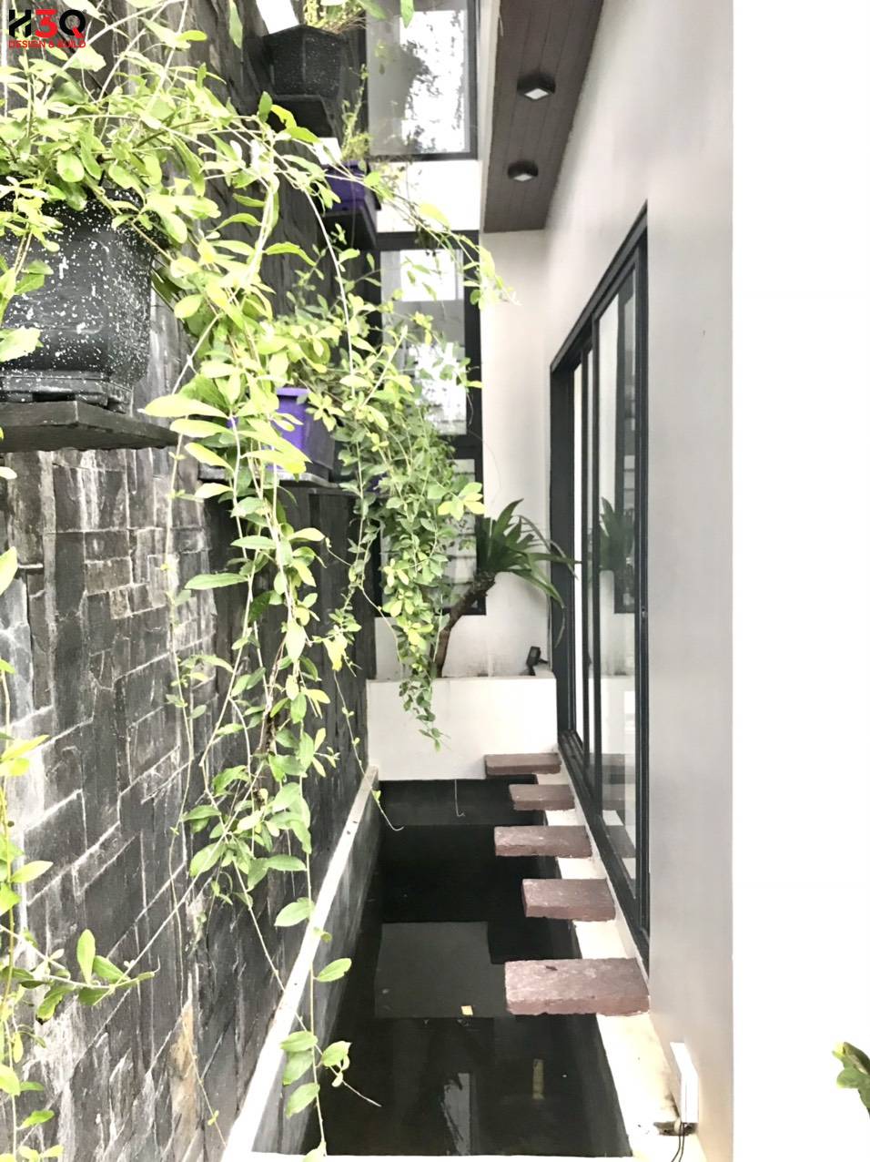 Click vào khung hình để xem ảnh full size