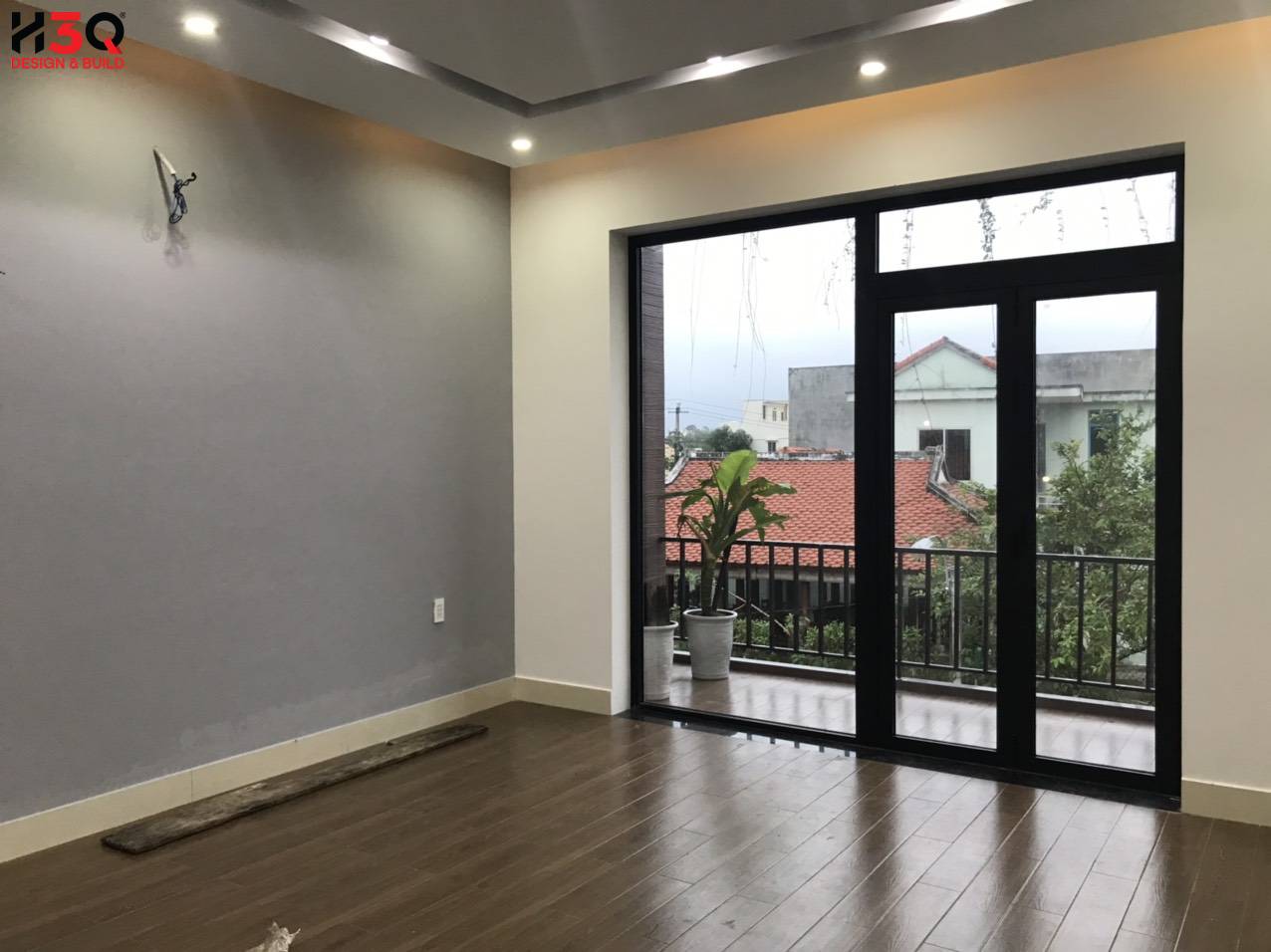 Click vào khung hình để xem ảnh full size